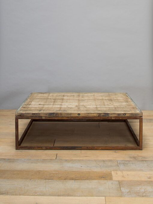 Table basse briquetterie