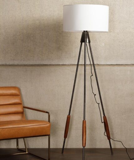 Fuseau and A/J floor lamp smooth white