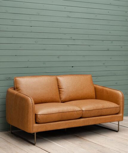 Square-leg-leather-sofa-Freeman-chehoma-33819