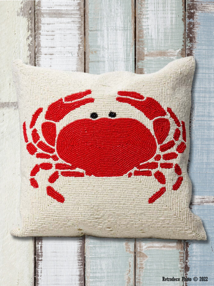 Coussin-perles-crabe-rouge-chehoma-21499.jpg