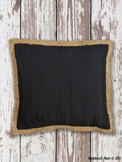 coussin-branco-noir-athezza-0052845.jpg