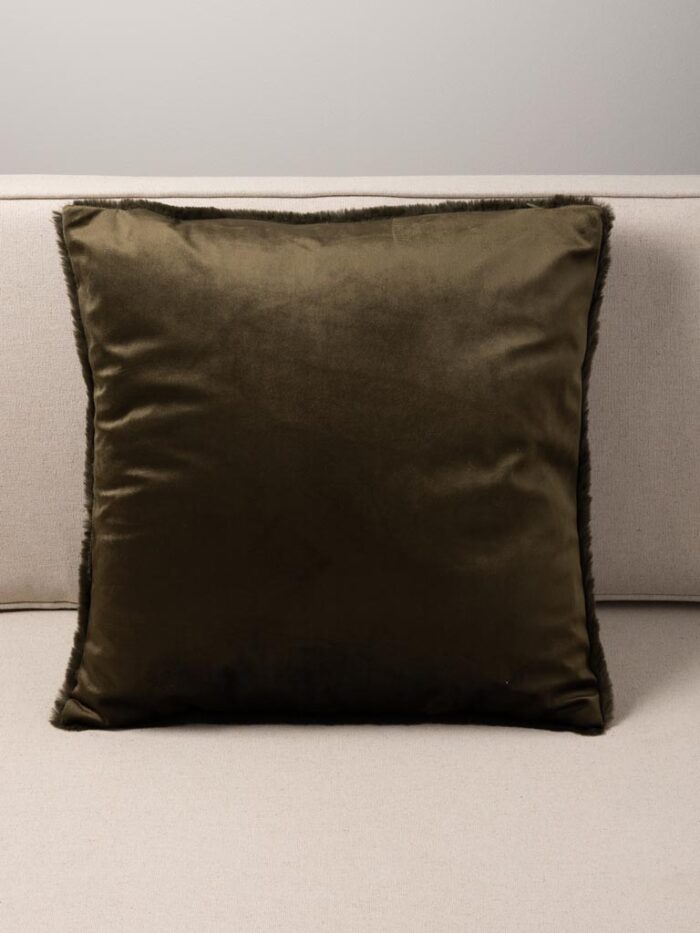 coussin-fausse-fourrre-verte-chehoma-32267-01