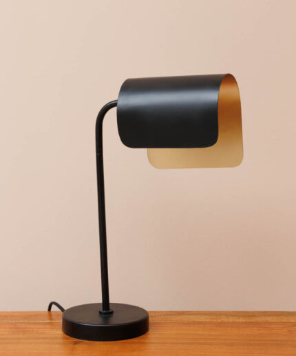 lámpara-de-escritorio-de-metal-negro-y-dorado-inc-chehoma-36044.jpg