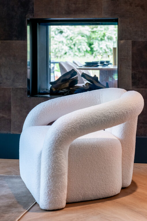 Fauteuil-Dana-blanc-Richmond-interiors-S4596