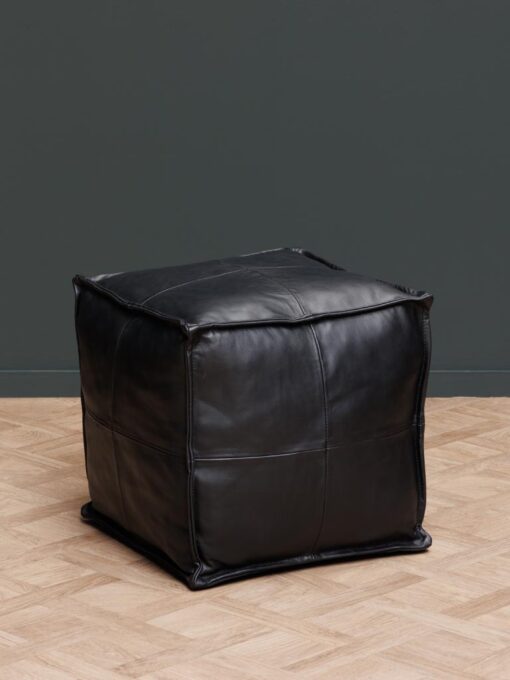 pouf-noir-marceau-chehoma-40079.jpg